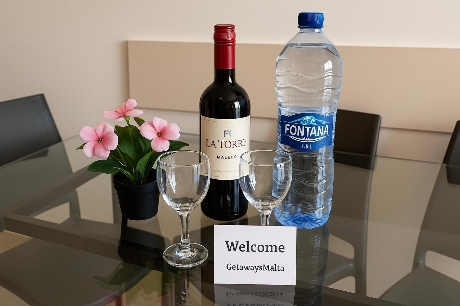 Harbour Lights Seafront 2 Bedroom With Panoramic Sea Views - By Getawaysmalta San Pawl il-Baħar